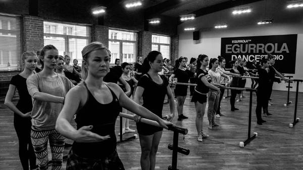 Zdjęcie: Egurrola Dance Studio - szkoła tańca