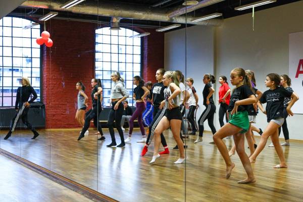 Zdjęcie: Egurrola Dance Studio - szkoła tańca